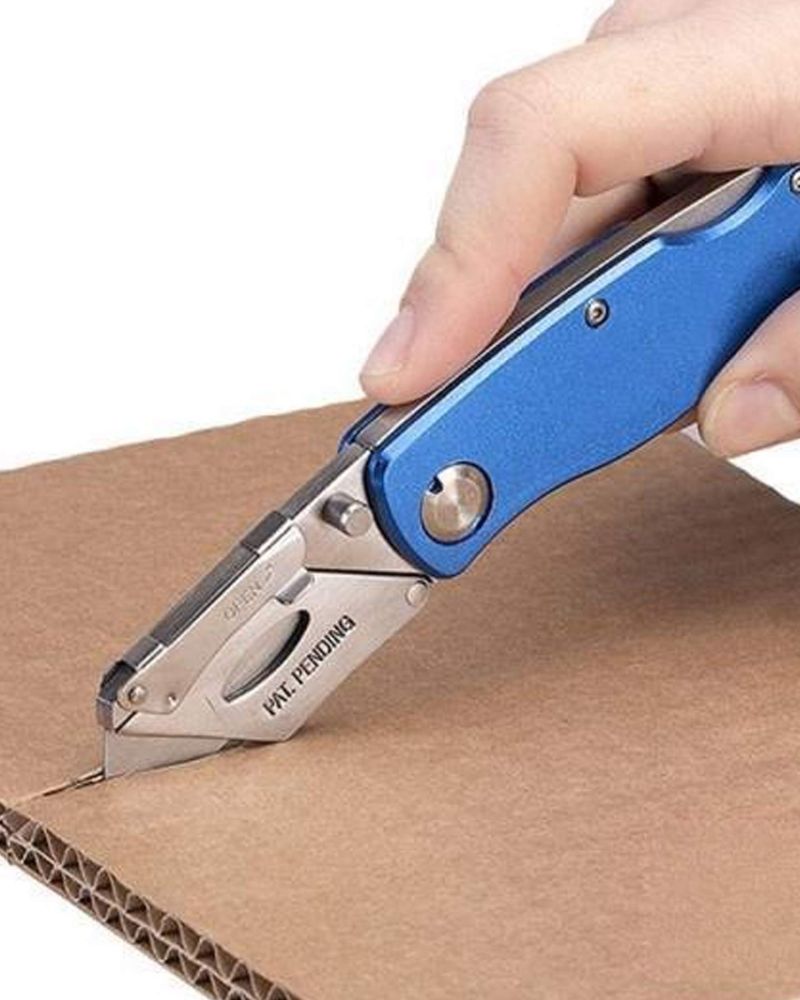 Cúter profesional con 10 cuchillas